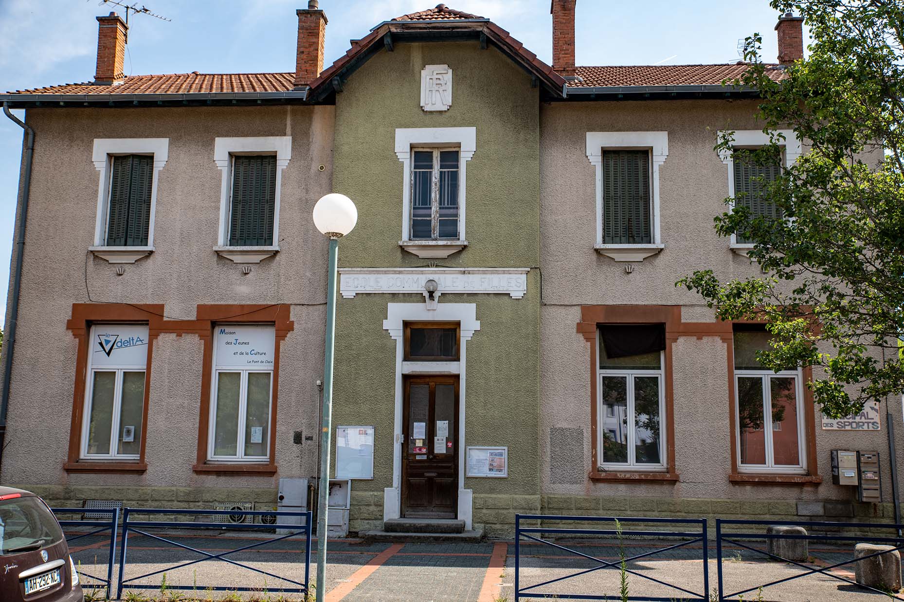 Devanture de l&#039;ancienne école Taillefer