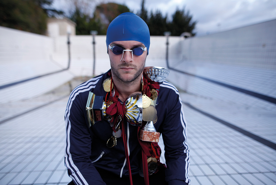 Dans un seul en scène inspiré de sa vie, Maxime Taffanel décrit avec humour et simplicité le monde impitoyable des sports de compétition