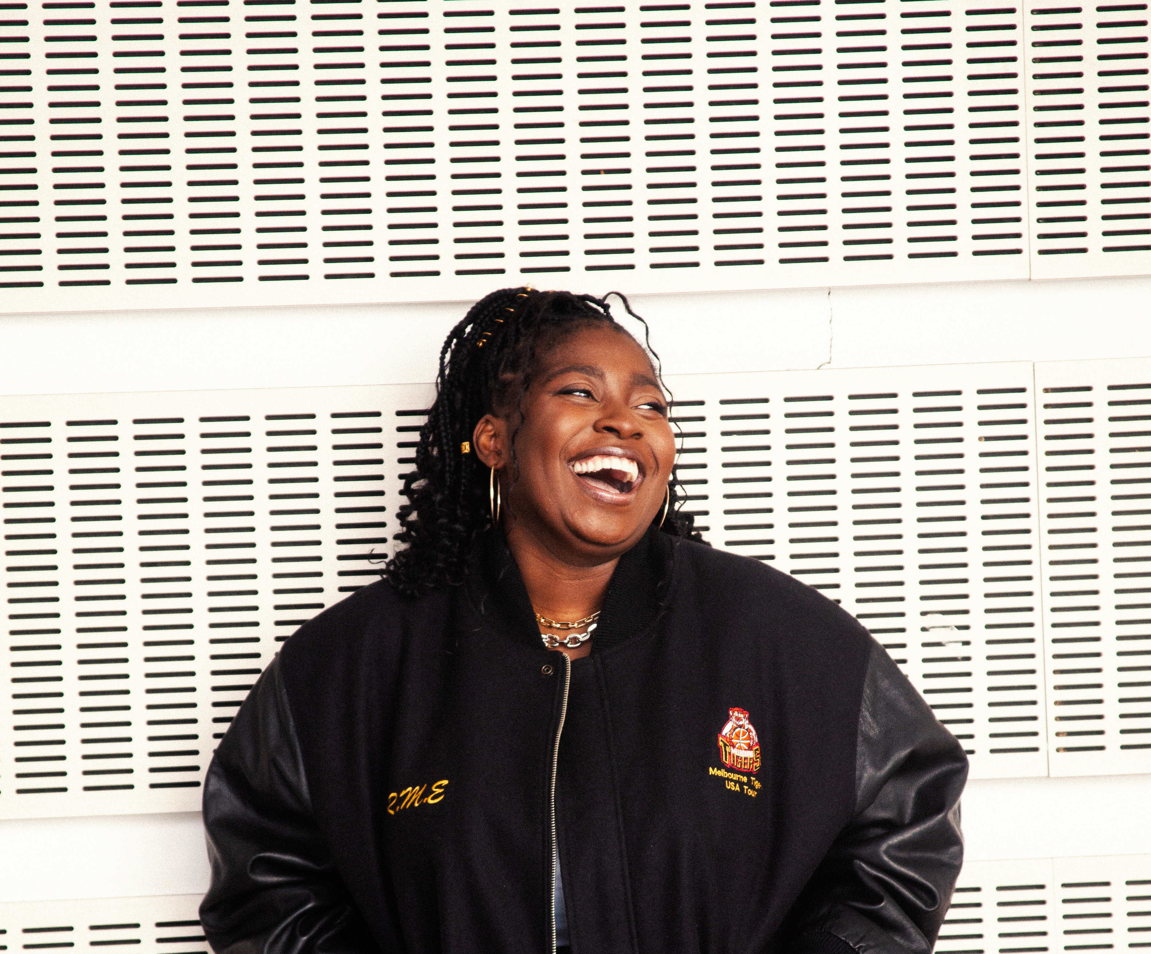 Sarah Lélé, La mauvaise éducation
