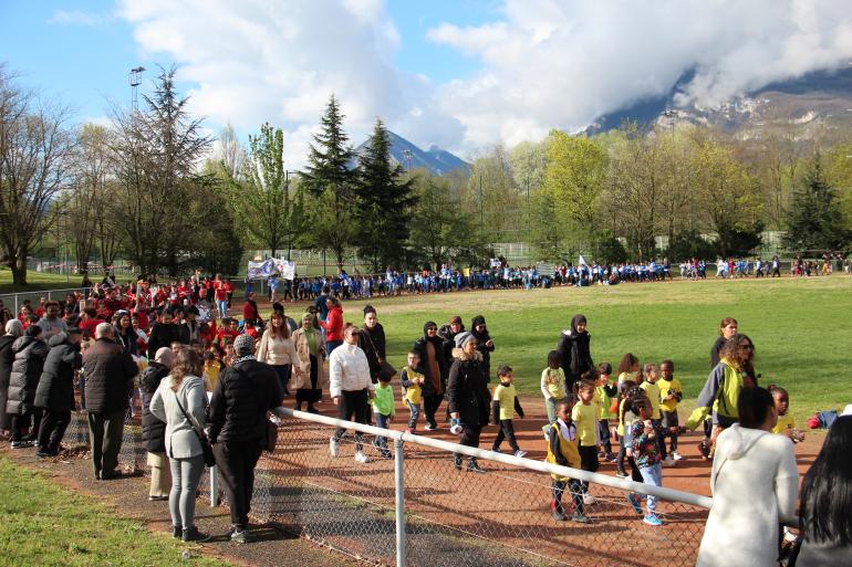 Défilé des élèves avant le coursethon