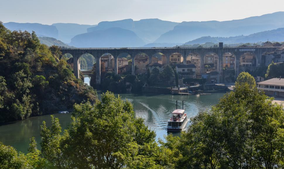 Sortie prenons l'air ensemble : Bateau à roues et Jardin des fontaines pétrifiantes