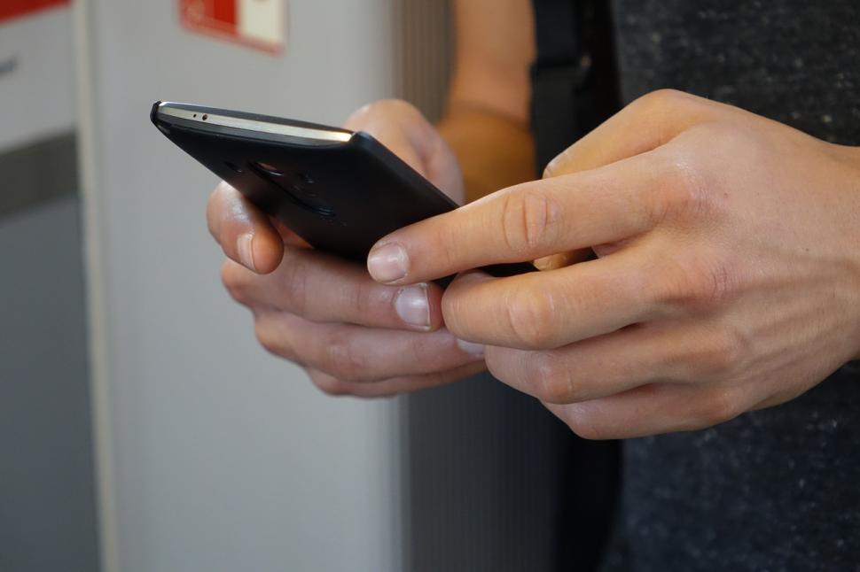 Atelier numérique : débuter avec son smartphone