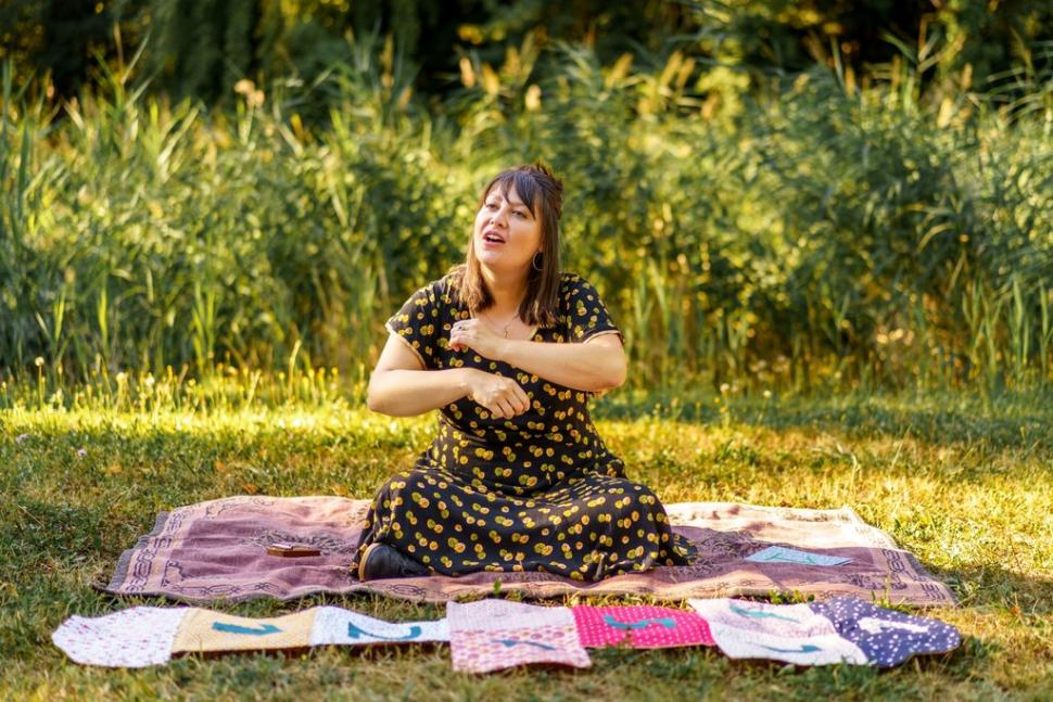 Les petits pas sont lune - contes et chants